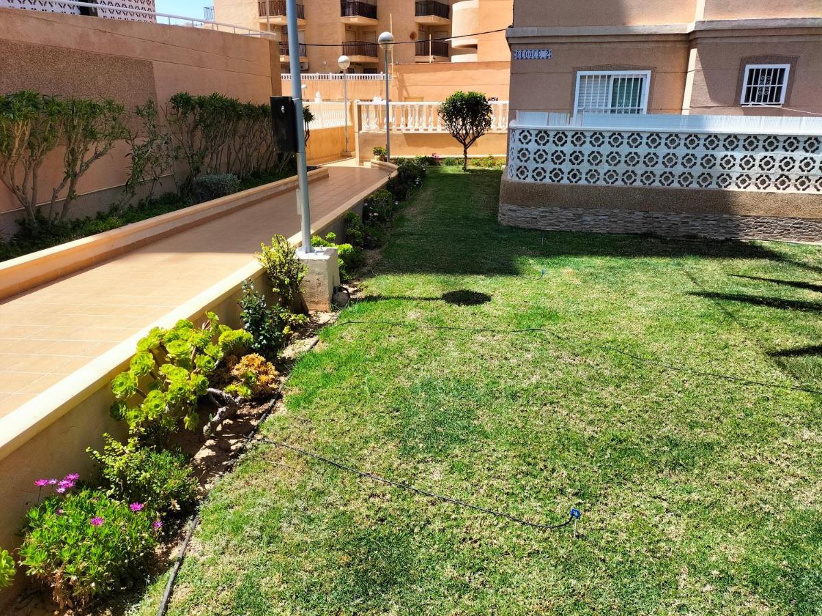 Lomas Del Mar Torrevieja Sobre El Mediterráneo Exterior foto